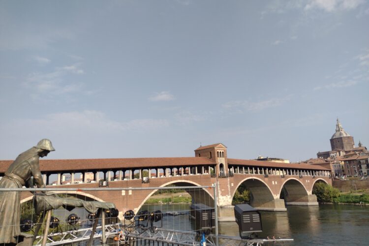 Pavia
